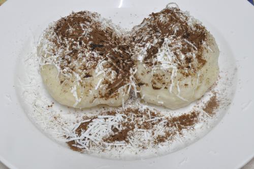 Písecké tradiční kynuté ovocné knedlíky – Snadné recept z Česko kuchyně, hotový za 30 - 45 minut